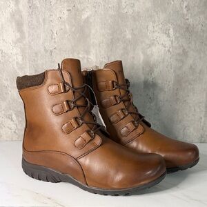 NEW Propet Delaney tall brown boot sz 6.5 wide